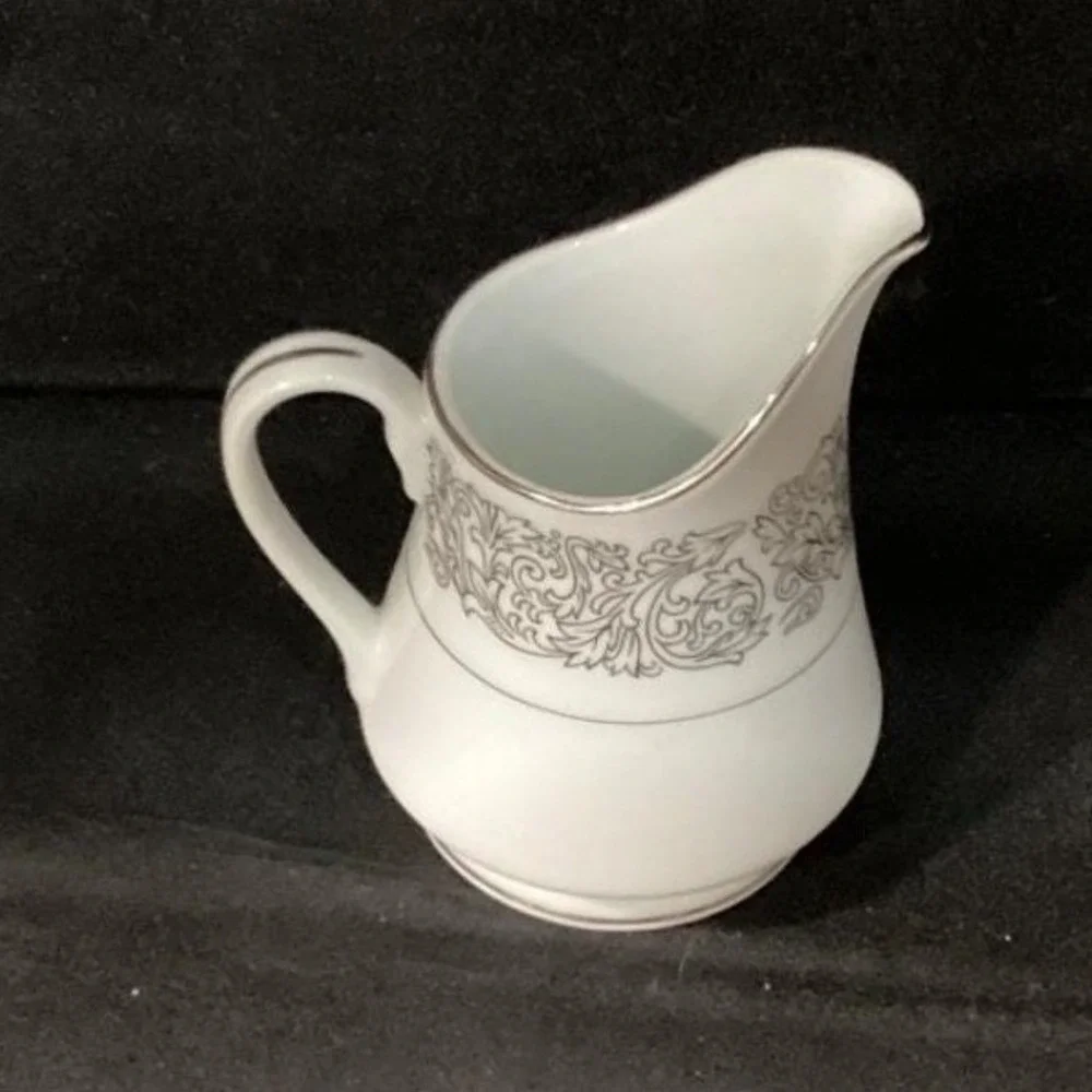 Brookwood Porcelain by Interpace‎ Corporation M2001 Santiago Creamer & Sugar